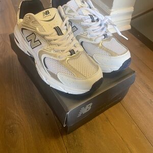 New Balance 990 Trainers white and gray